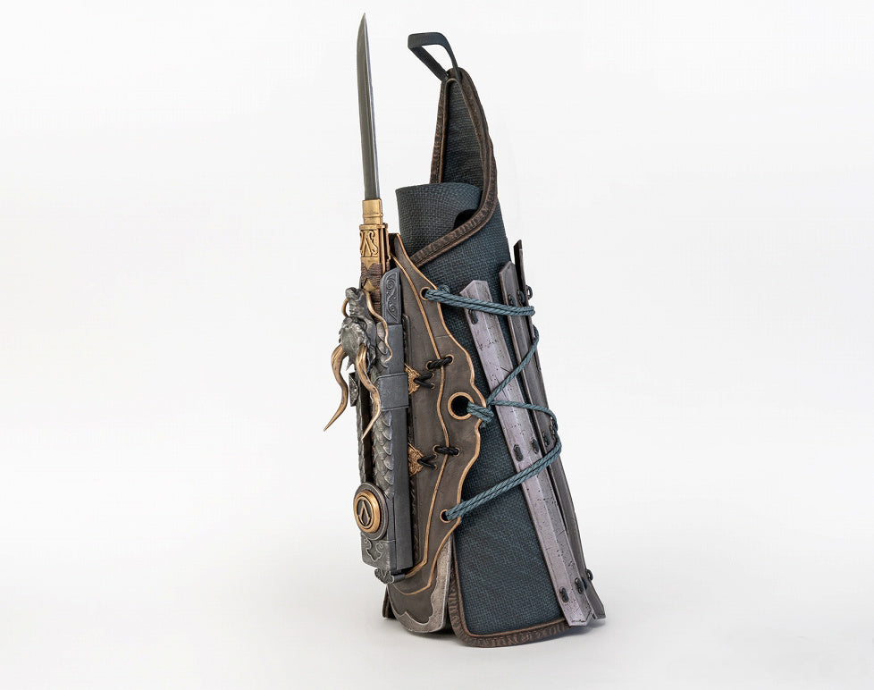 Assassin’s Creed: 1/1 Naoe Hidden Blade Scale Replica by Pure Arts #BE